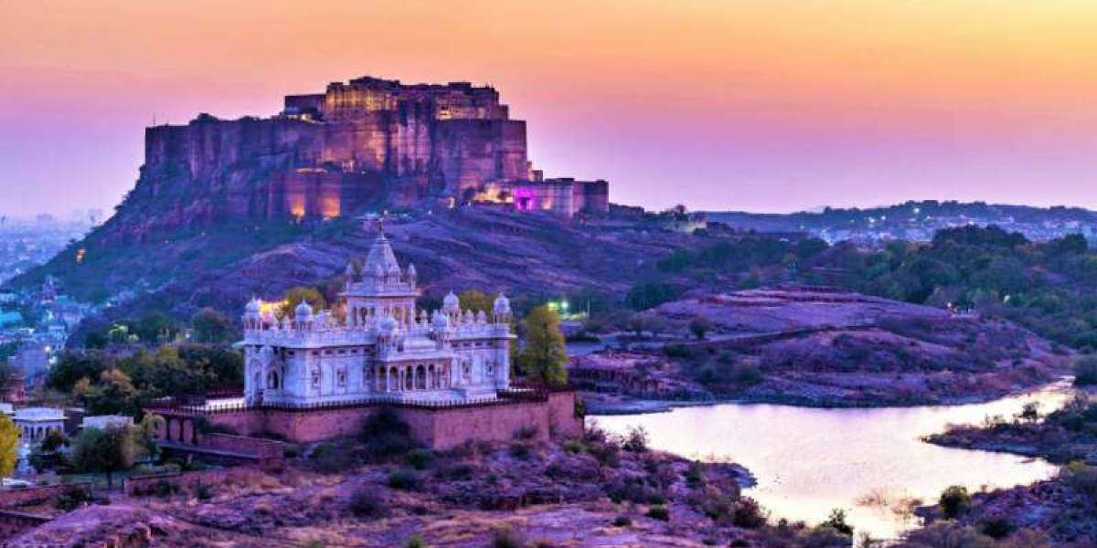 Complete Jaisalmer Travel Guide: Best Jeep Safari Packages, Taxi Rental Services & Jawai Leopard Safari Experiences