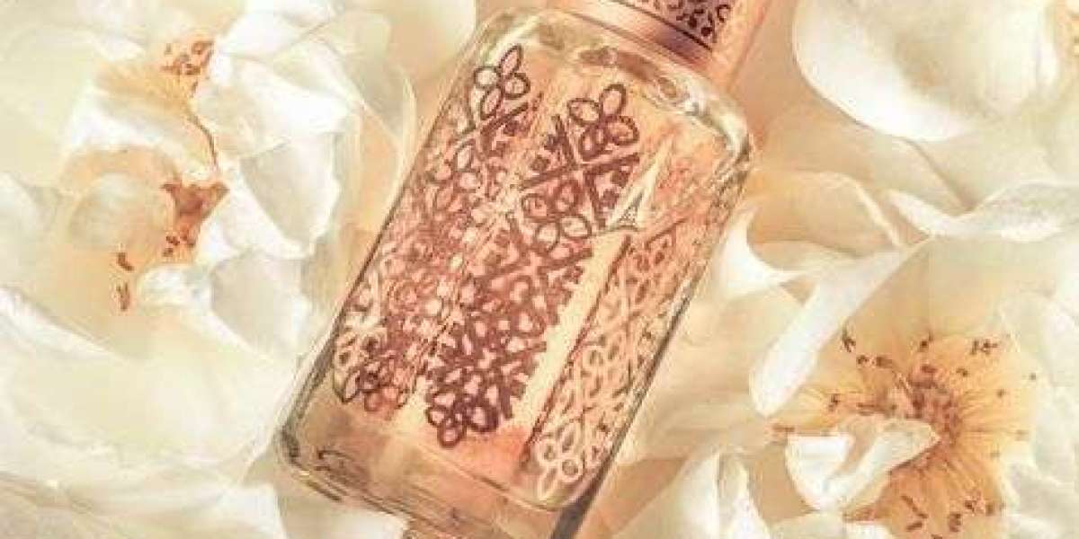 Attar in Pakistan: Why Traditional Fragrances Are Making a Comeback